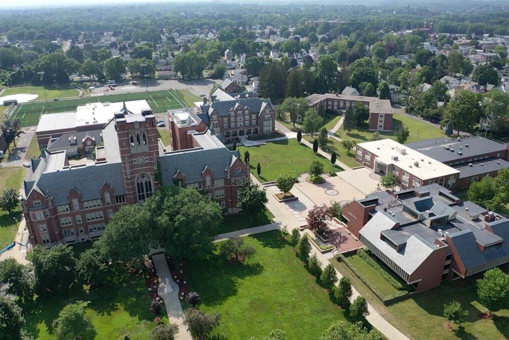 Aerial photo of campus; summer 2021; drone im年龄